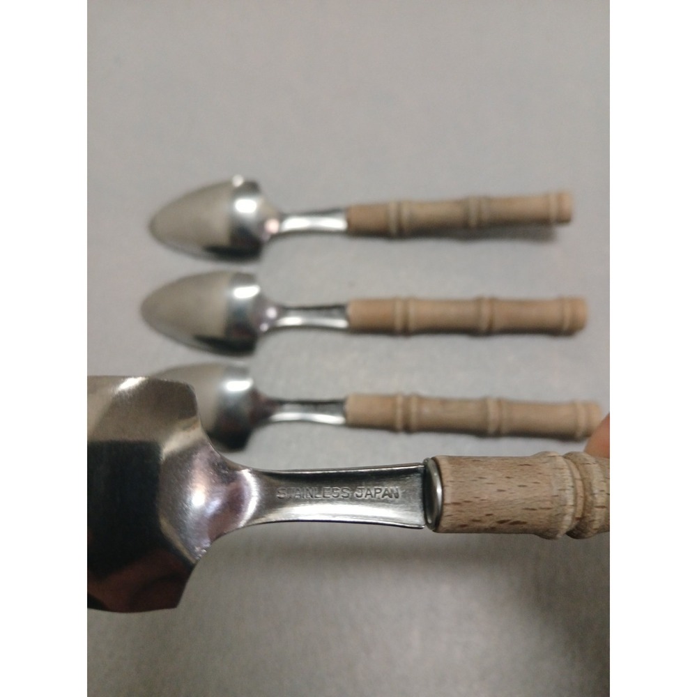 Set of 4 Vintage Bamboo Handle Grapefruit Spoons Serrated Tip Stainless Japan - Picture 4 of 4